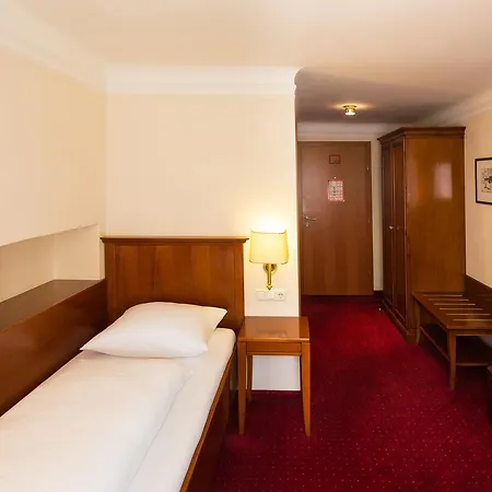 Hotel Ambiance - Braunau - Simbach 3*