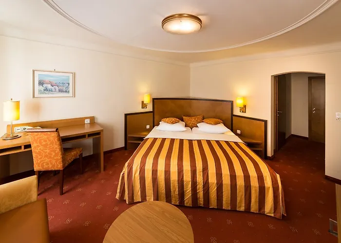 ホテル Ambiance - Braunau - Simbach 3*